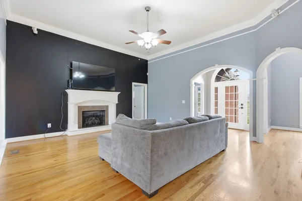 $849,999 | 2320 Snake Town Road, Chapel Hill, TN 37034