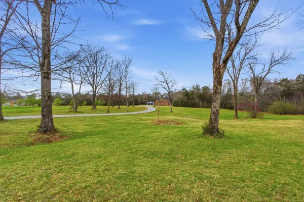 $849,999 | 2320 Snake Town Road, Chapel Hill, TN 37034