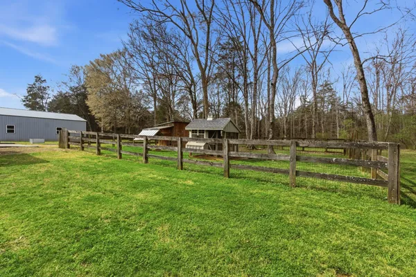 $849,999 | 2320 Snake Town Road, Chapel Hill, TN 37034