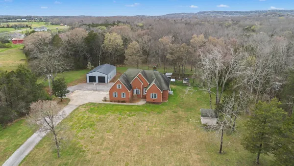 $849,999 | 2320 Snake Town Road, Chapel Hill, TN 37034