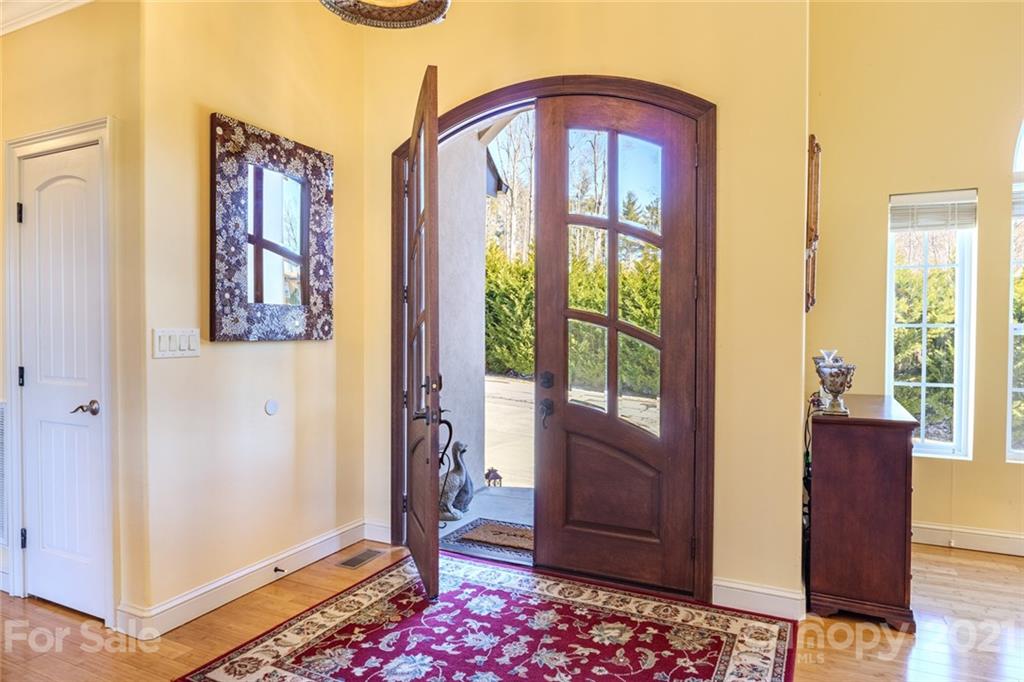 7 Little Oak Road Leicester, NC 28748 - Photo 3 of 46 Gallery Image 3