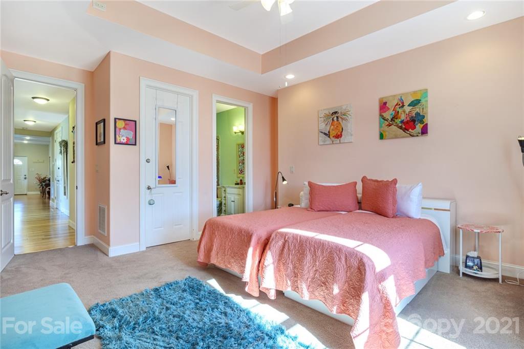 7 Little Oak Road Leicester, NC 28748 - Photo 21 of 46 Gallery Image 21
