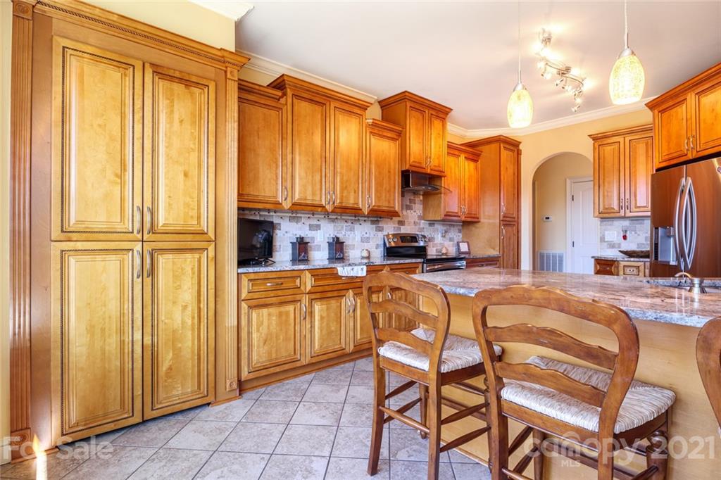 7 Little Oak Road Leicester, NC 28748 - Photo 10 of 46 Gallery Image 10