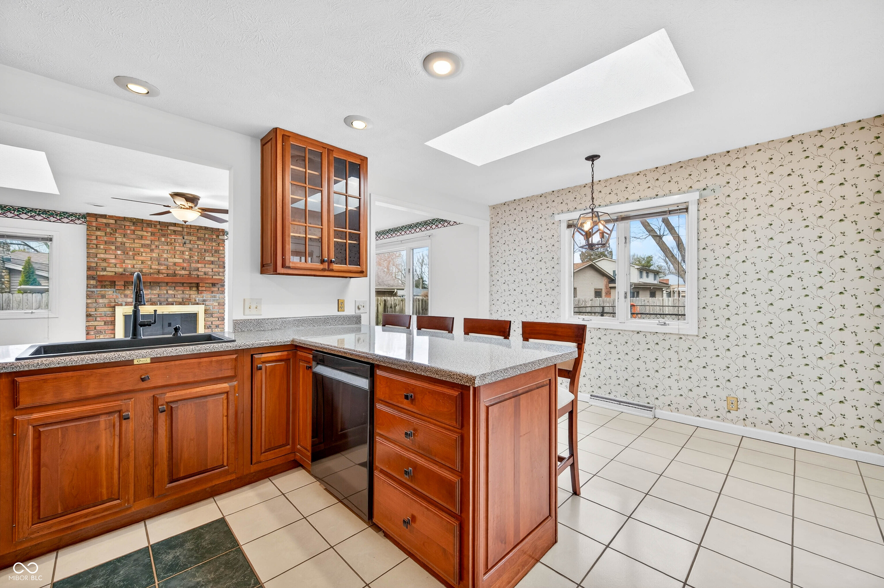 3161 Sumac Court Columbus, IN 47203 - Photo 14 of 54