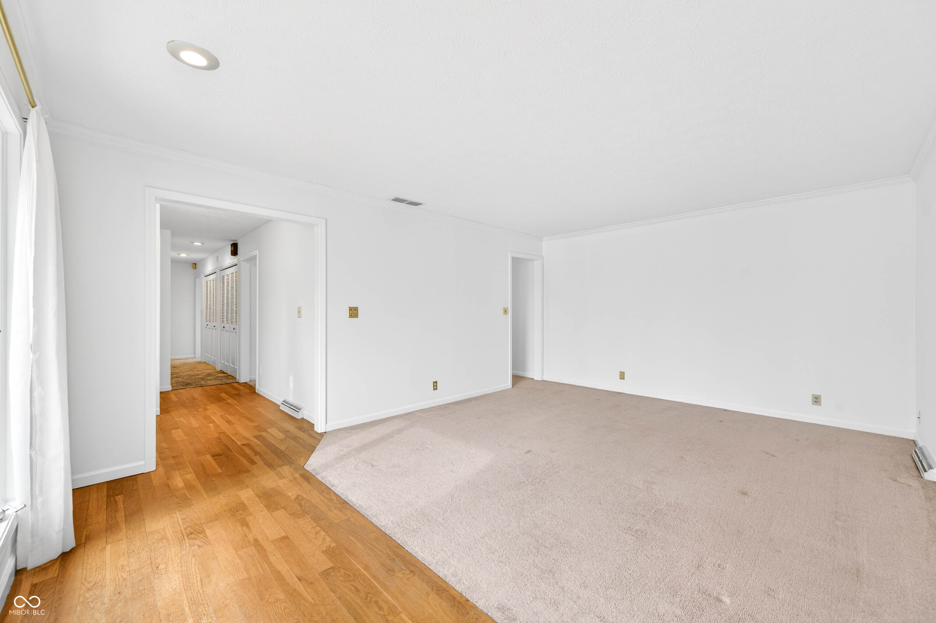 3161 Sumac Court Columbus, IN 47203 - Photo 7 of 54