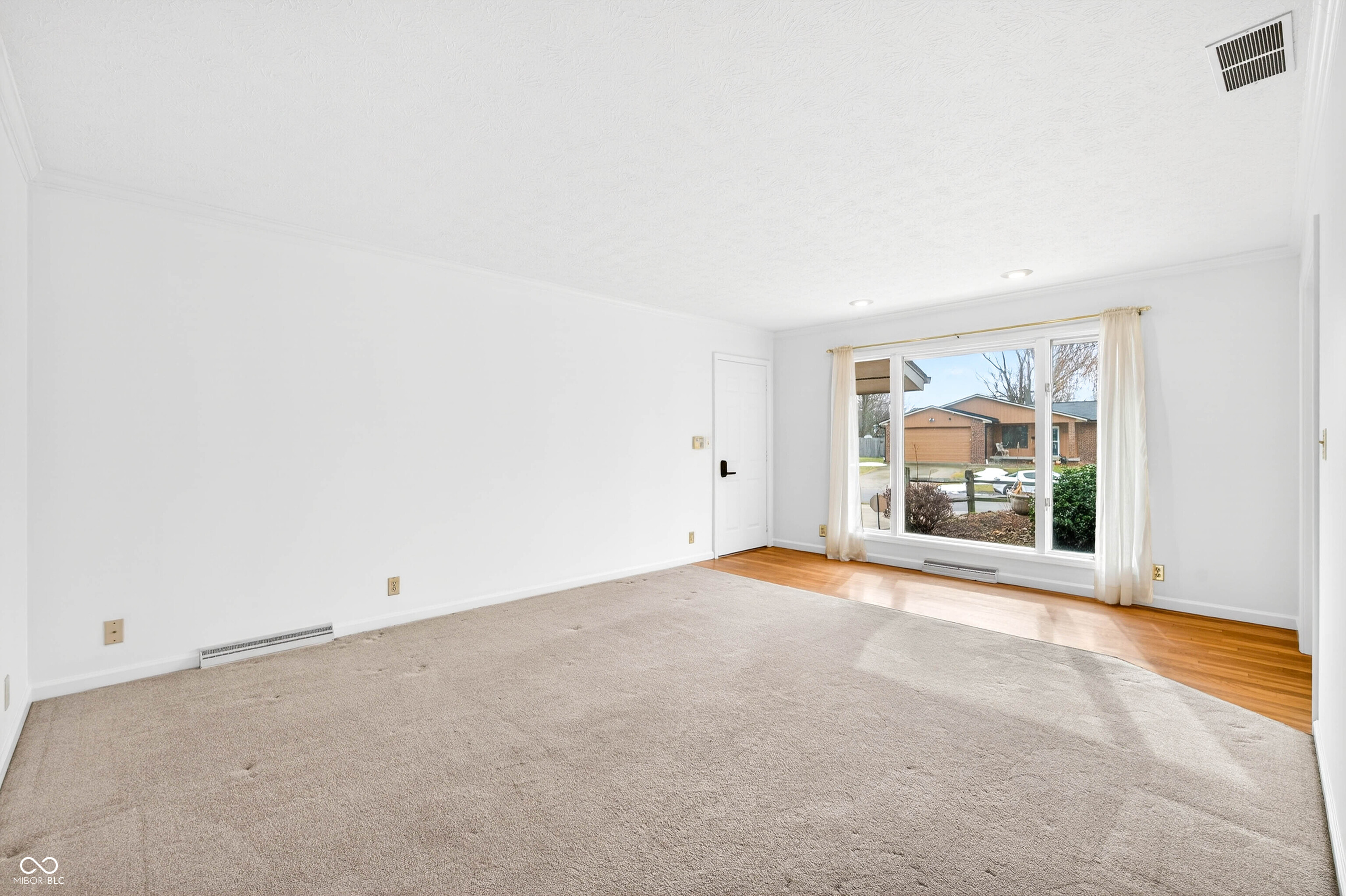 3161 Sumac Court Columbus, IN 47203 - Photo 9 of 54