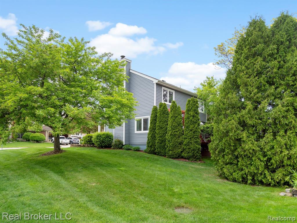 1480 Colony Drive Rochester Hills, MI 48307 - Photo 15 of 58