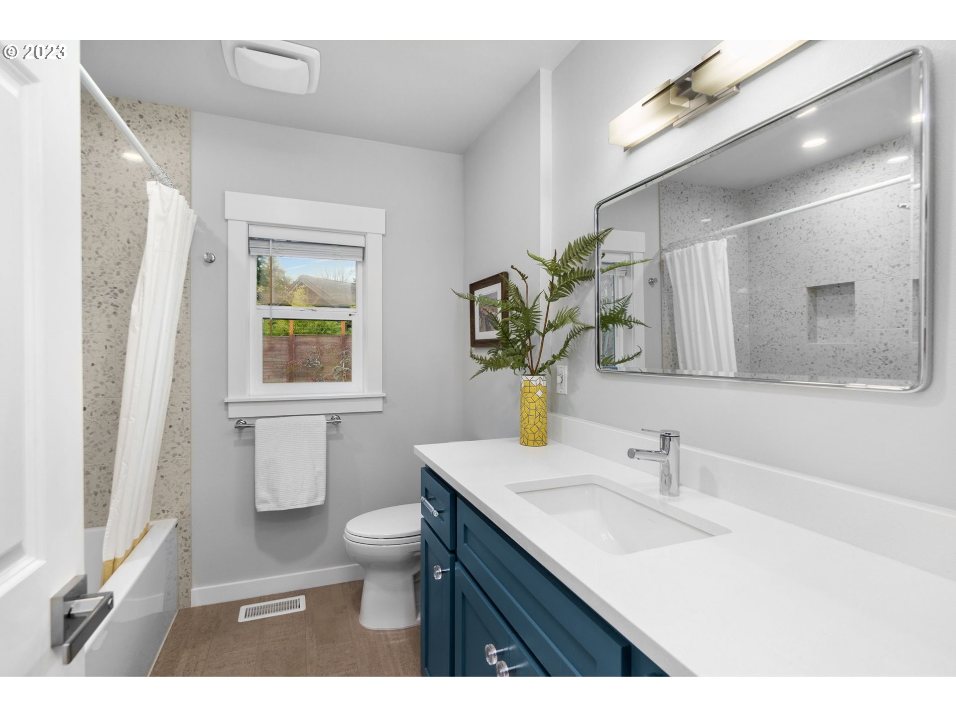 1865 Mapleleaf Road Lake Oswego, OR 97034 - Photo 13 of 23 Gallery Image 13