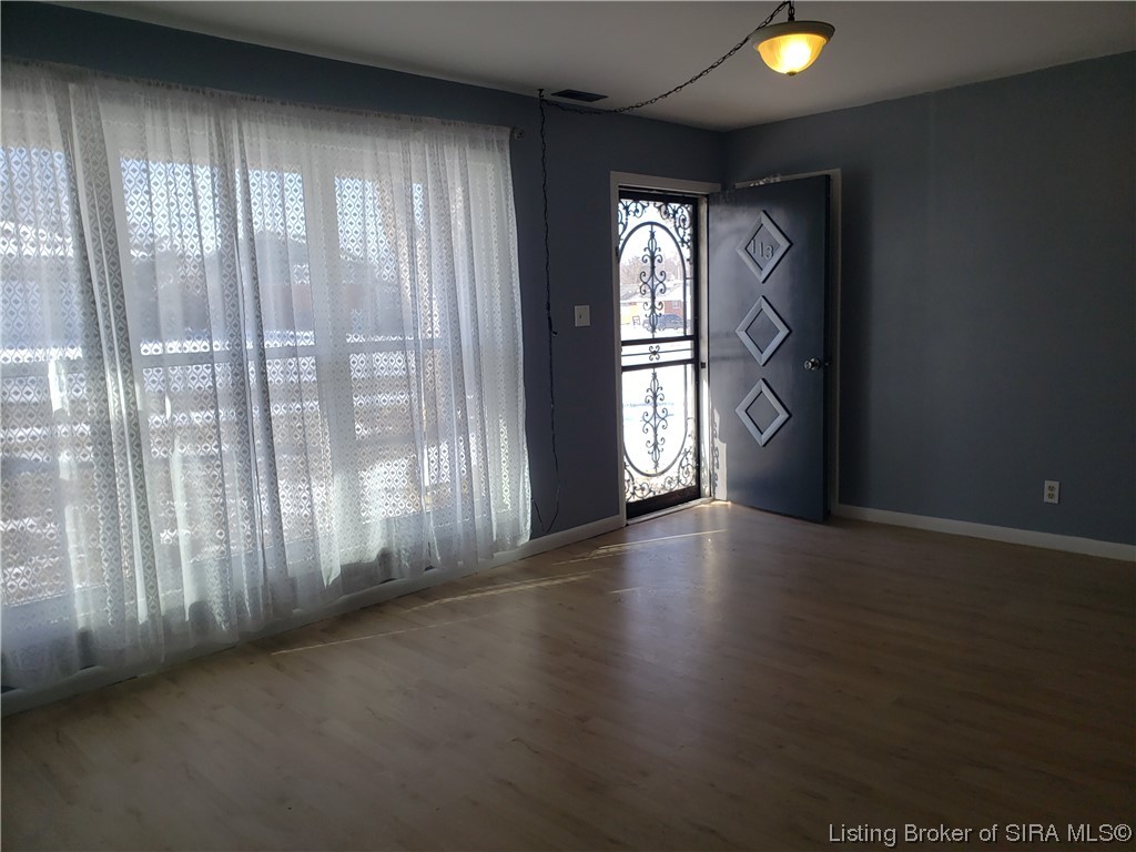 113 Bruce Street Salem, IN 47167 - Photo 4 of 19