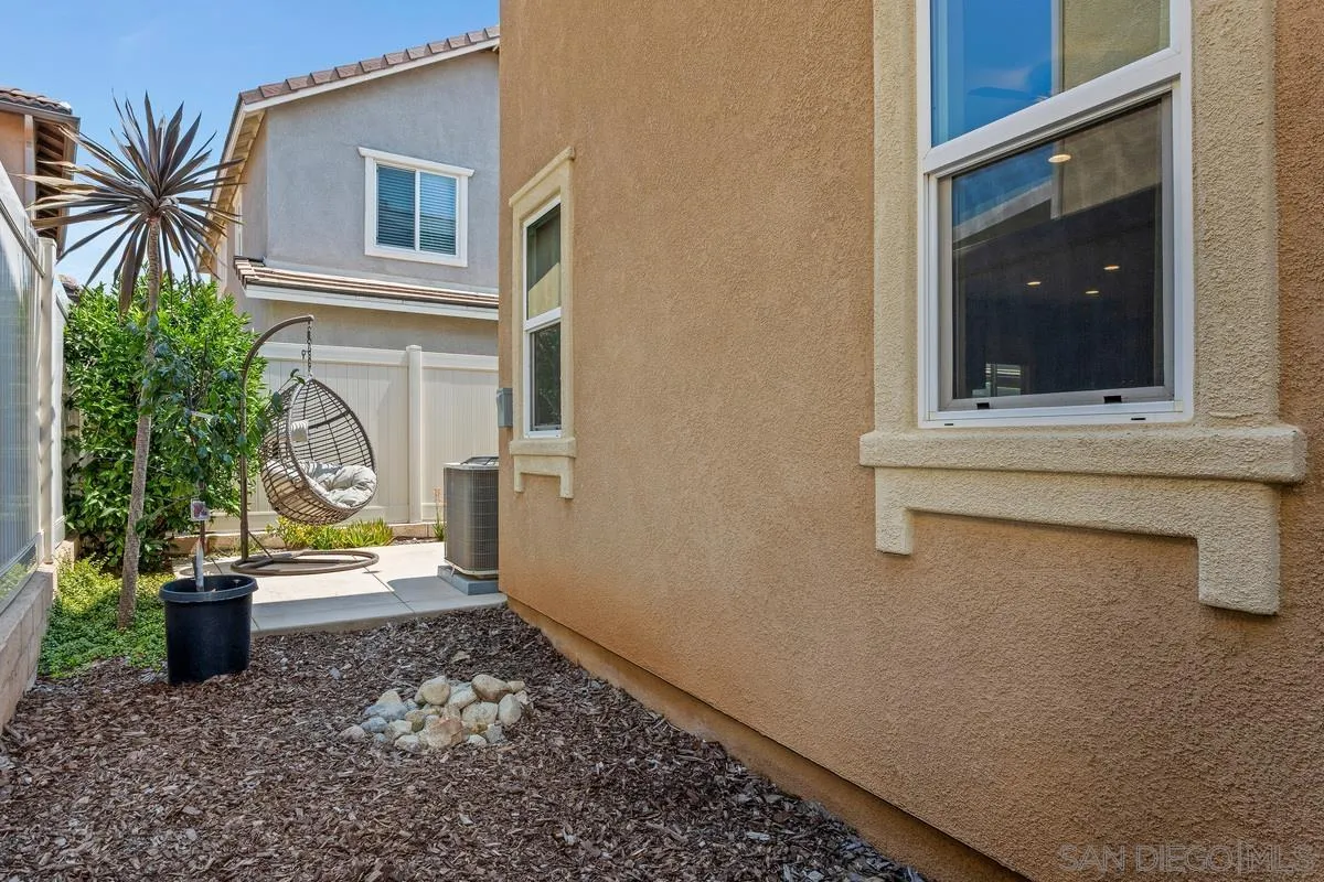 259 Oberlander Way Fallbrook, CA 92028 - Photo 12 of 27