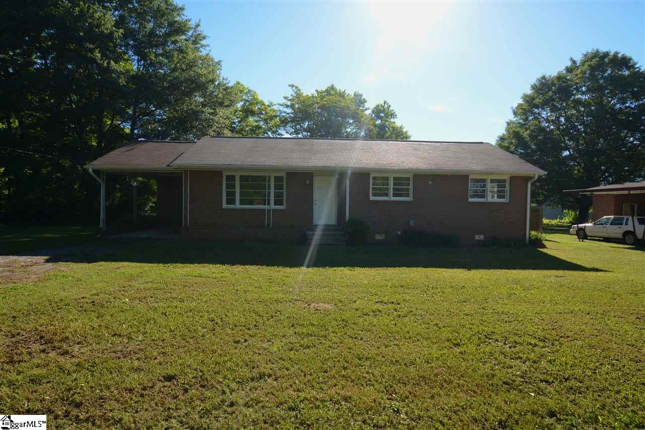 207 Floyd Road Spartanburg, SC 29303 - Photo 1 of 24 Gallery Image 1