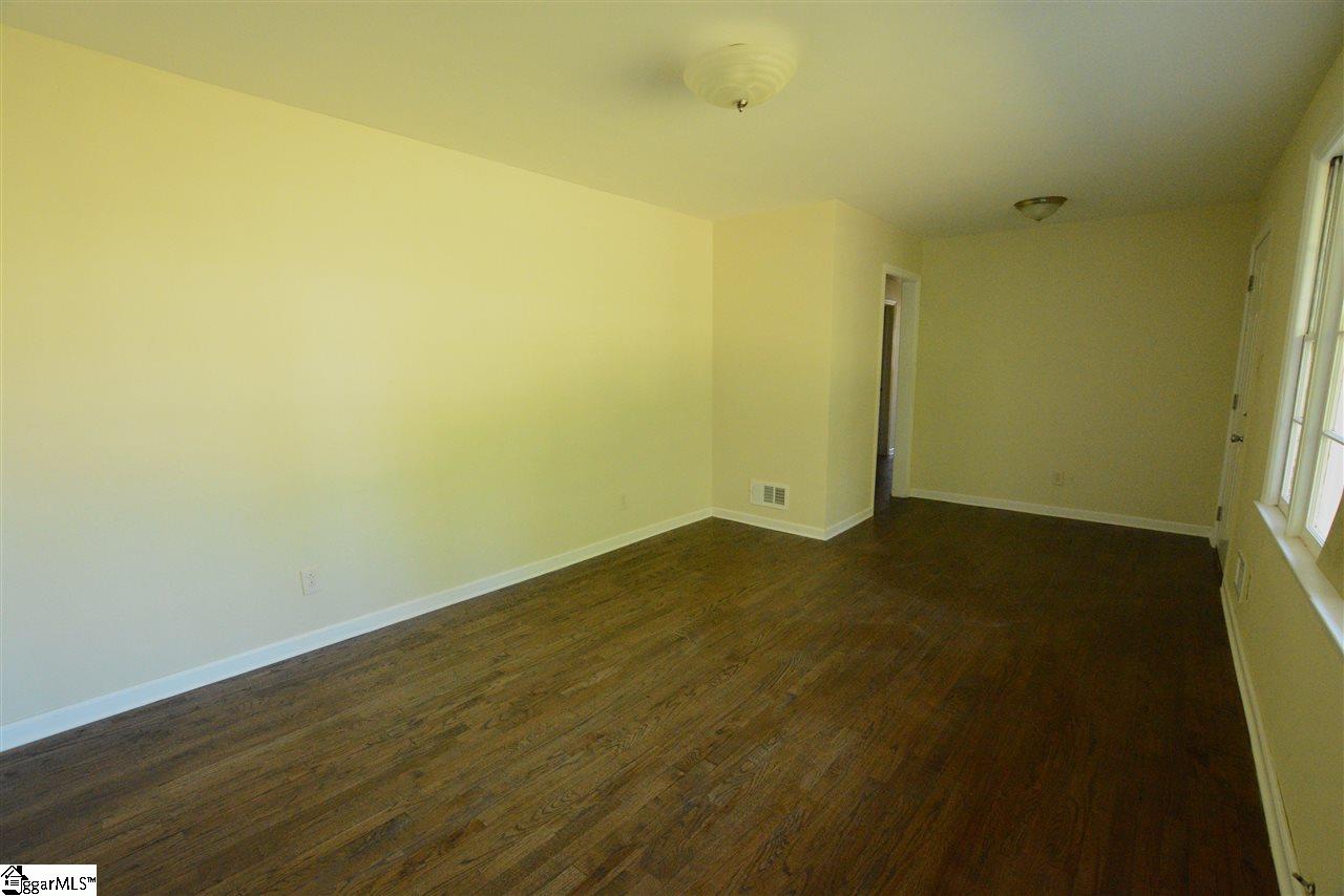 207 Floyd Road Spartanburg, SC 29303 - Photo 6 of 24 Gallery Image 6