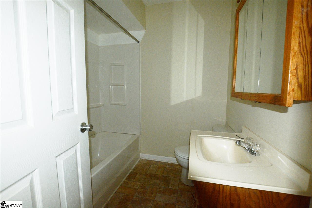 207 Floyd Road Spartanburg, SC 29303 - Photo 7 of 24 Gallery Image 7