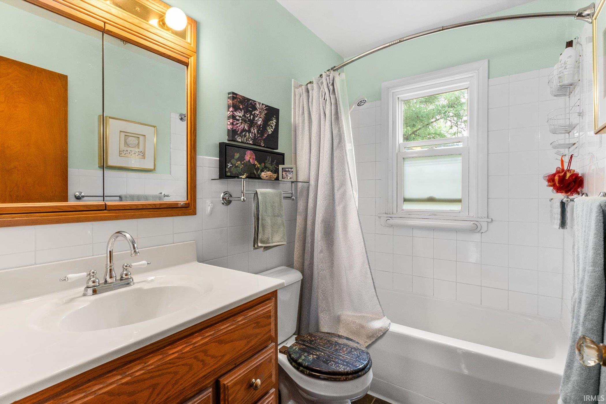 1839 Hawthorn Road Fort Wayne, IN 46802 - Photo 13 of 33