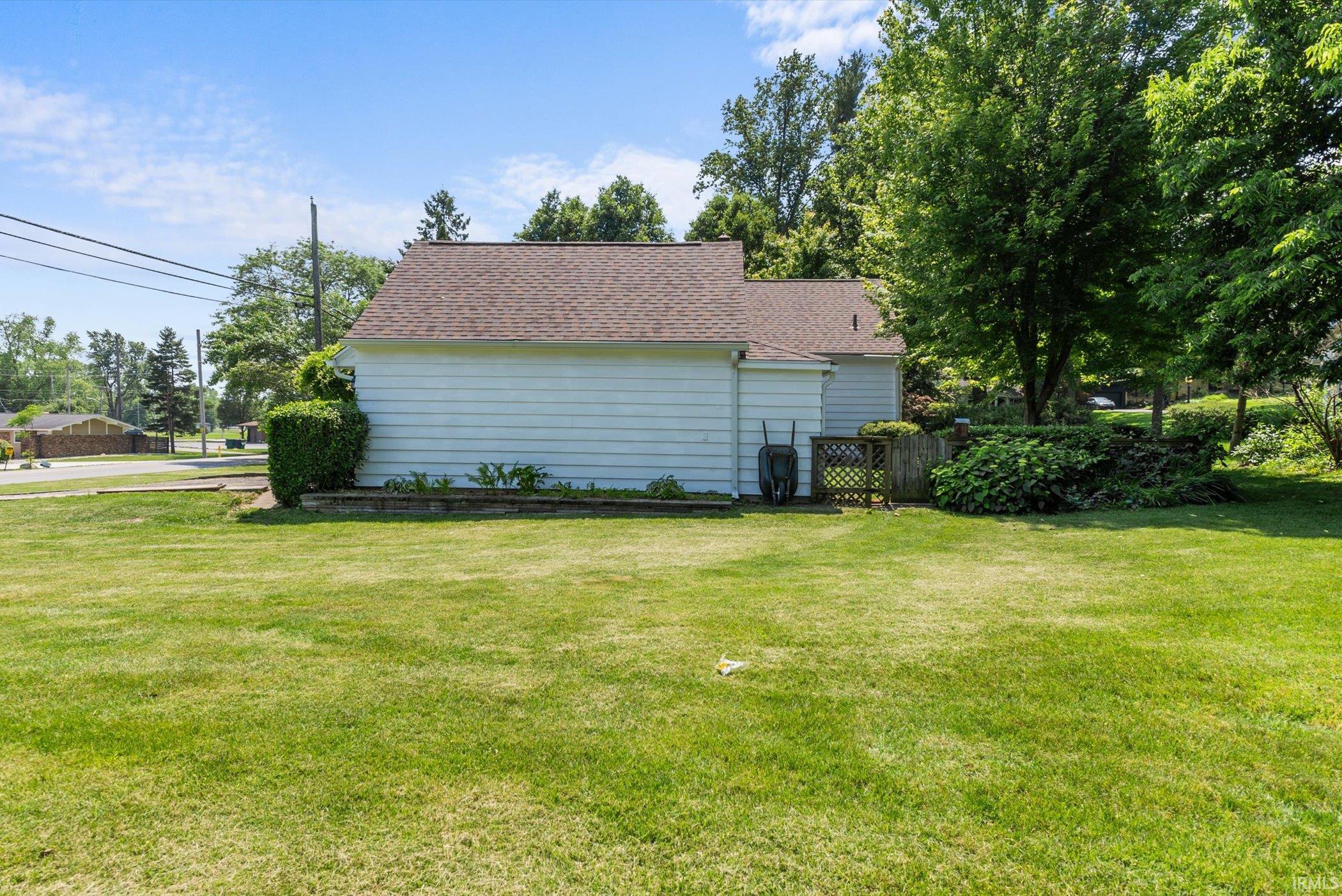 1839 Hawthorn Road Fort Wayne, IN 46802 - Photo 33 of 33