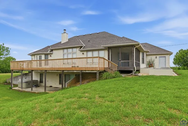 $493,000 | 3635 Southeast 45th Street, Berryton, KS 66409