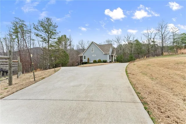 $600,000 | 232 Happy Trails Way, Jasper, GA 30143