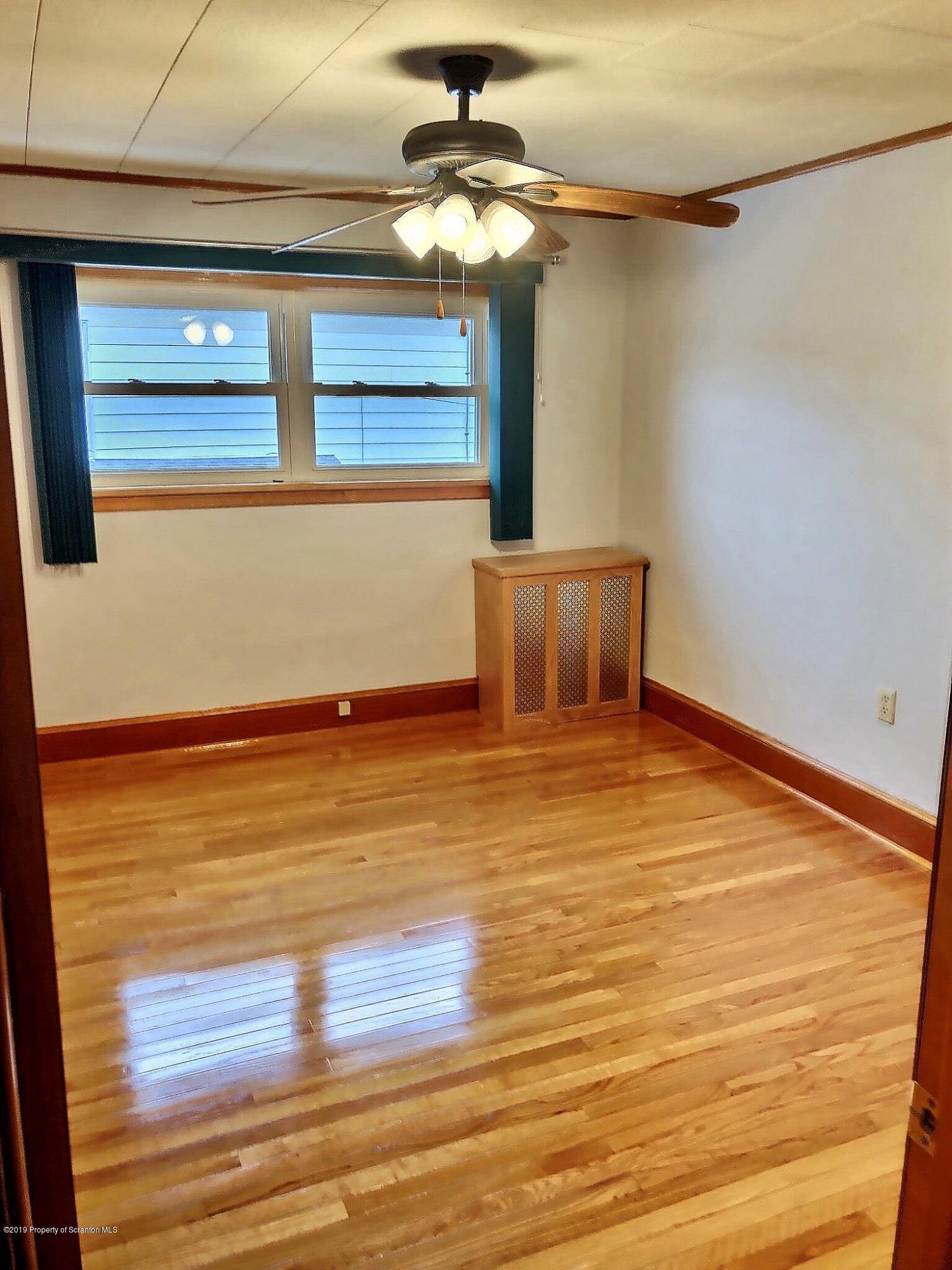 405 Mill Street Dunmore, PA 18512 - Photo 24 of 34 Gallery Image 24