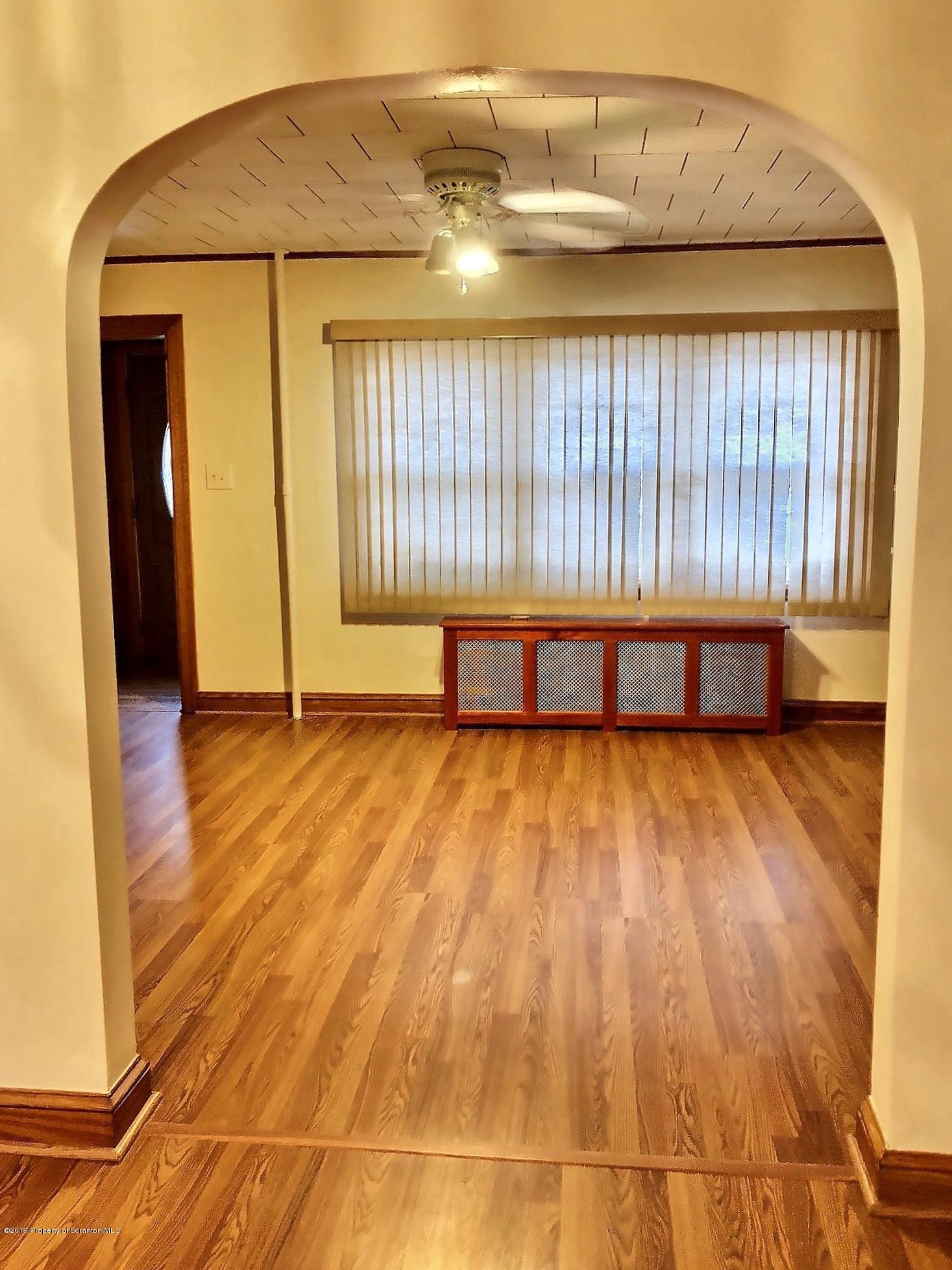 405 Mill Street Dunmore, PA 18512 - Photo 8 of 34 Gallery Image 8