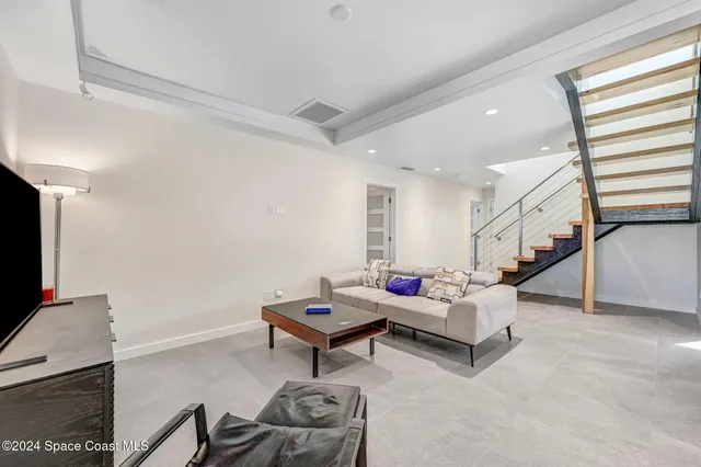 $1,650,000 | 379 Hiawatha Way, Melbourne Beach, FL 32951