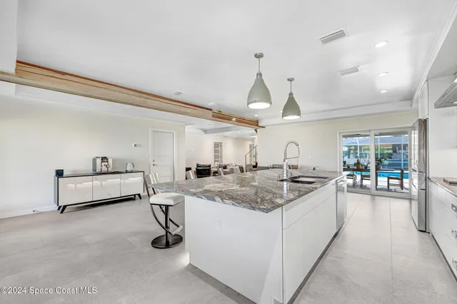 $1,650,000 | 379 Hiawatha Way, Melbourne Beach, FL 32951