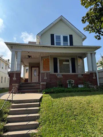 $140,000 | 1639 South 11th Street, Milwaukee, WI 53204