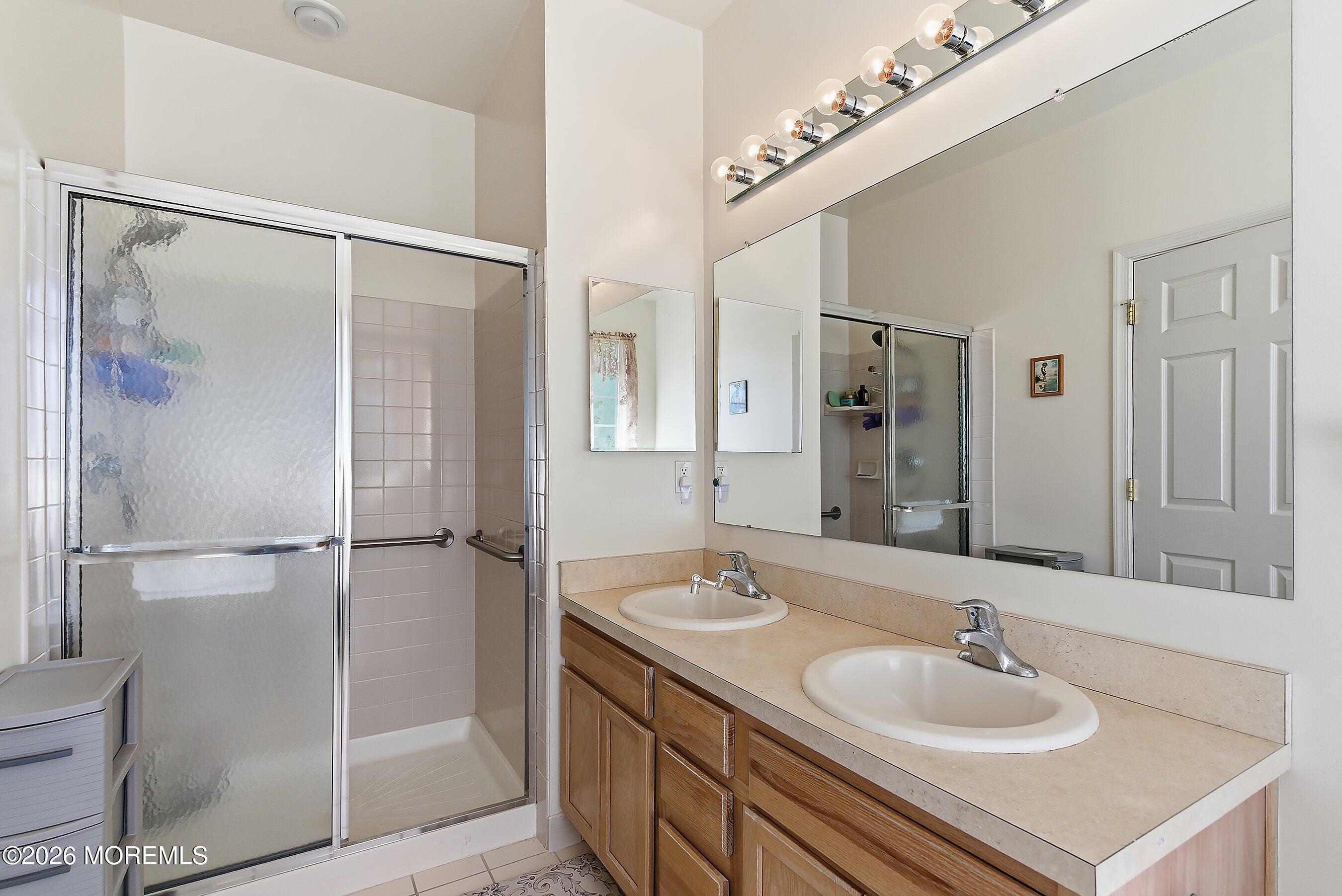 46 Hatteras Way Barnegat, NJ 08005 - Photo 8 of 27 12-Bath 2B