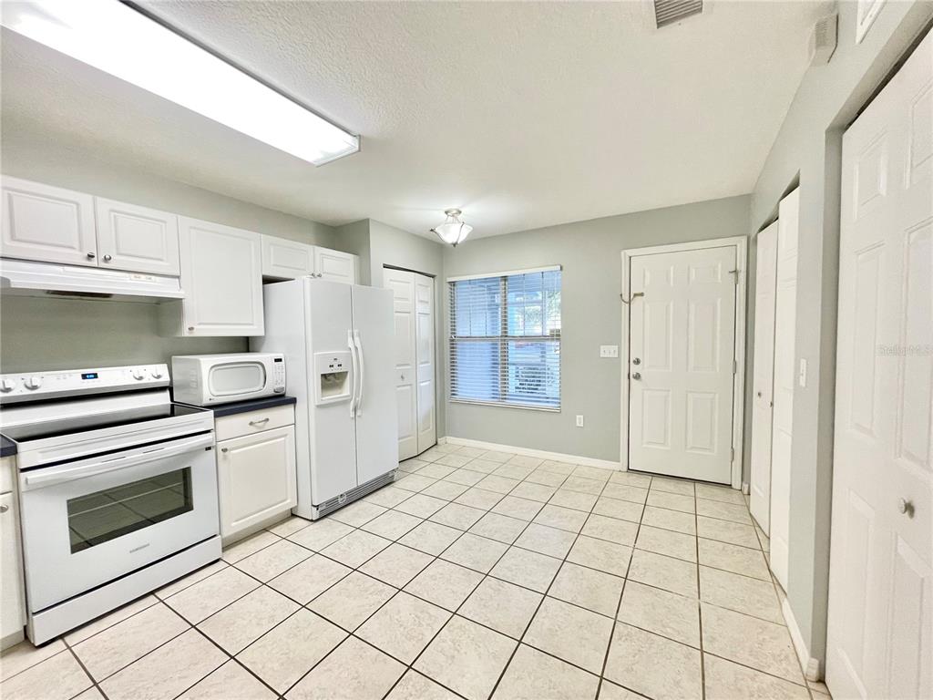 2348 Southwest 42nd Drive, Unit 151 Gainesville, FL 32607 - Photo 5 of 28