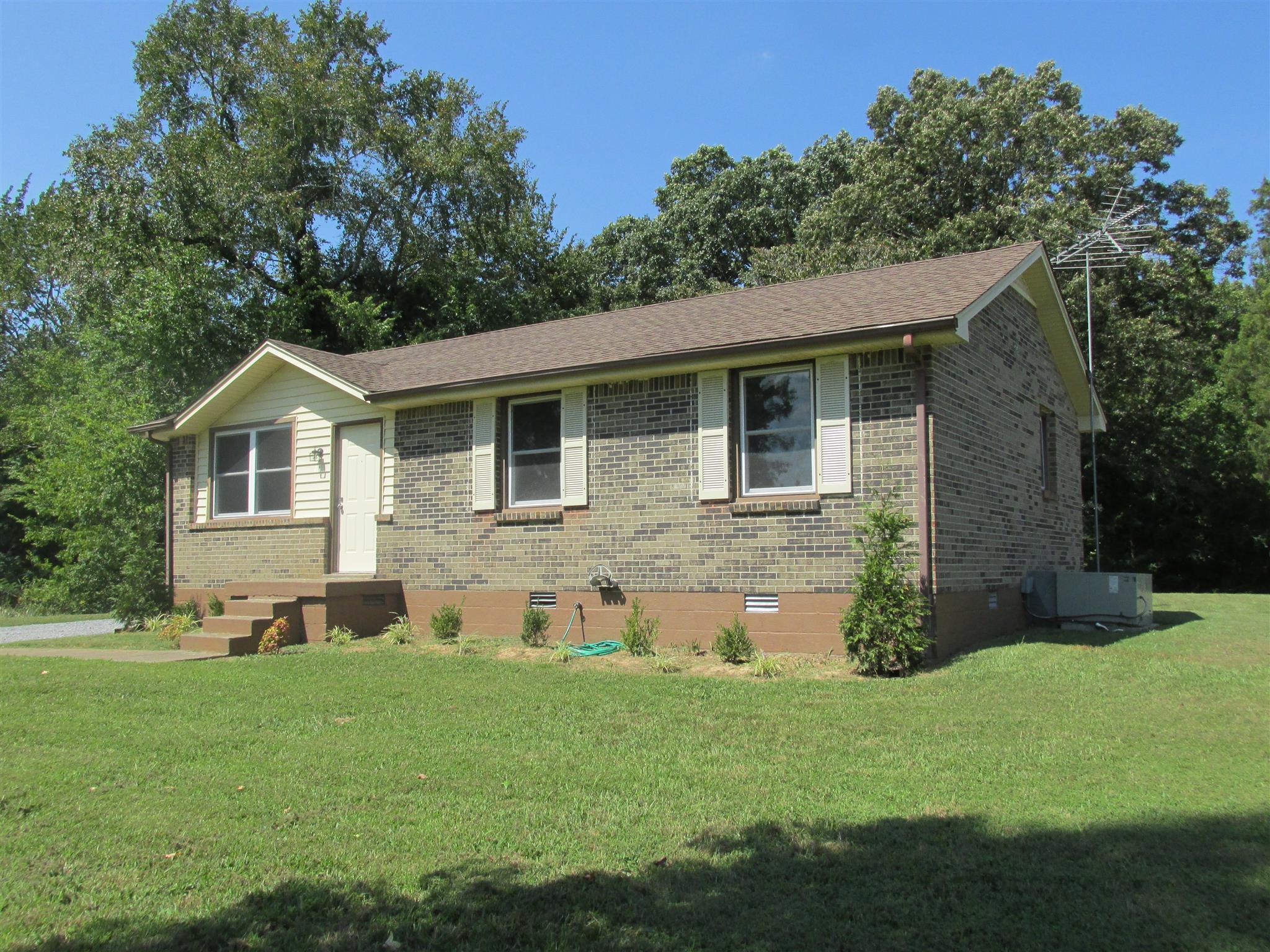 243 Belmont Road Clarksville, TN 37040 - Photo 3 of 23 Gallery Image 3