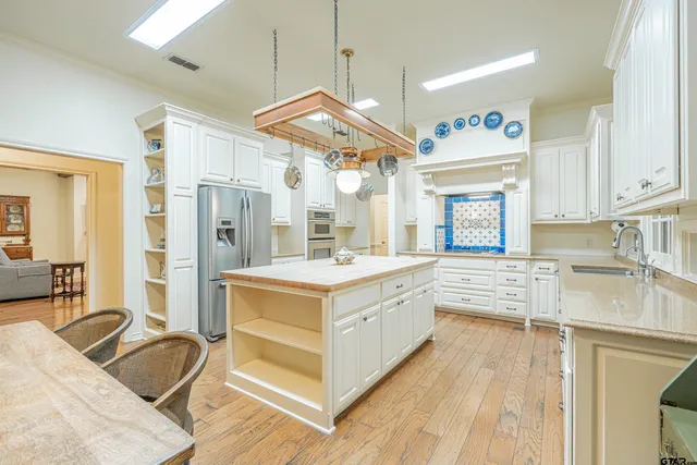 $599,995 | 736 Fairmont Drive, Tyler, TX 75701