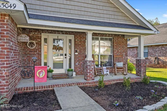 $2,200 | 15049 Cedar Springs Drive, Biloxi, MS 39532