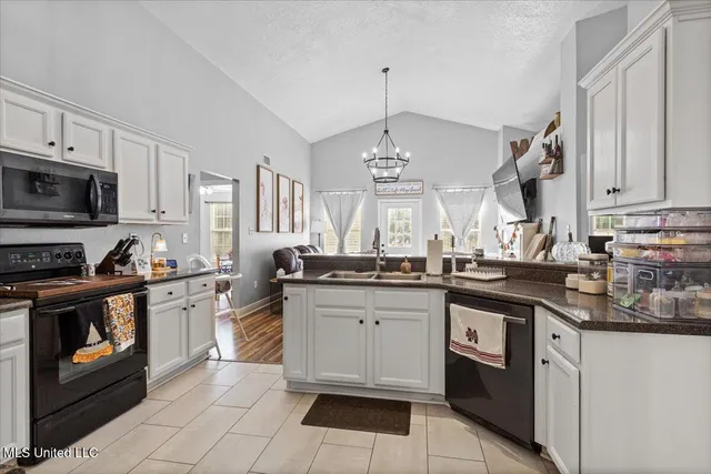 $2,200 | 15049 Cedar Springs Drive, Biloxi, MS 39532