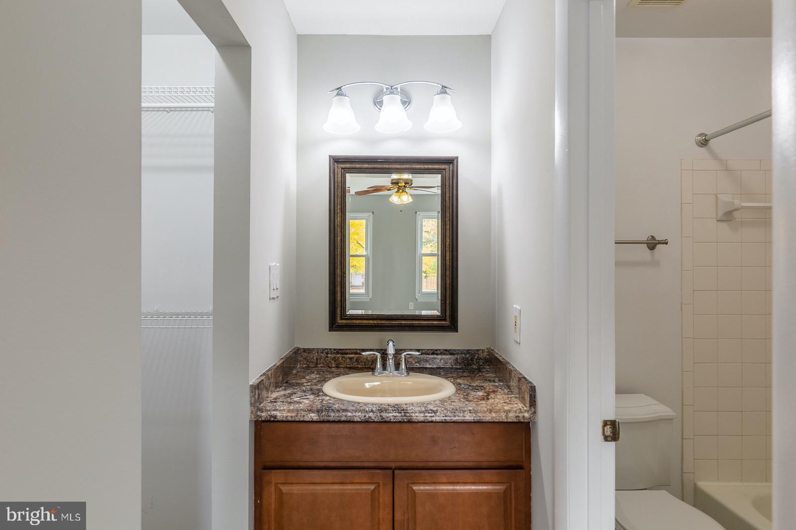 14320 Lindendale Road Woodbridge, VA 22193 - Photo 23 of 39