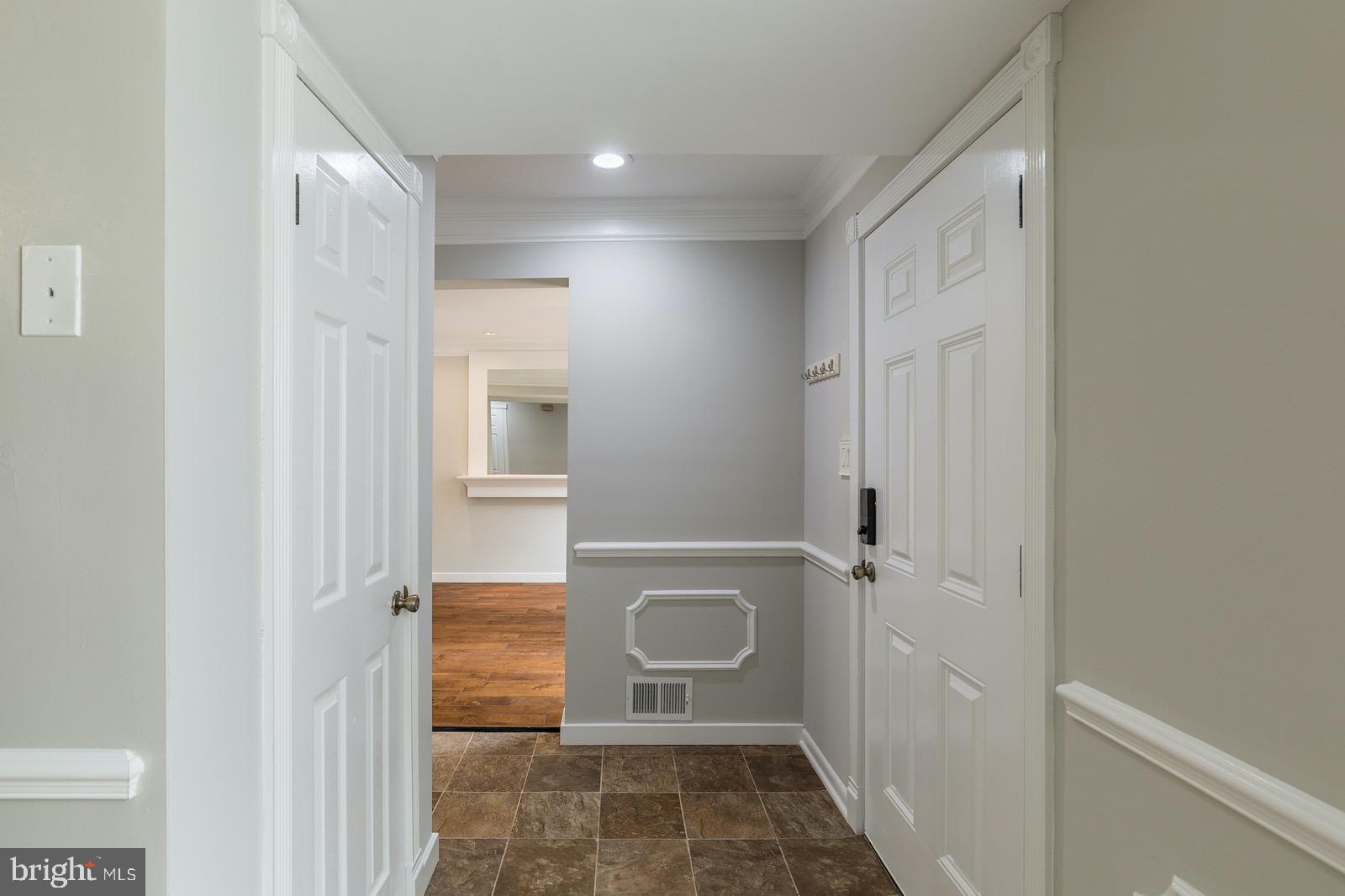 14320 Lindendale Road Woodbridge, VA 22193 - Photo 5 of 39