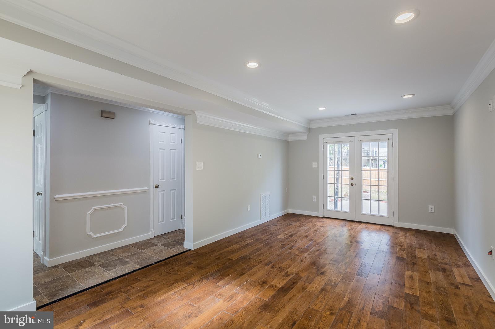 14320 Lindendale Road Woodbridge, VA 22193 - Photo 8 of 39