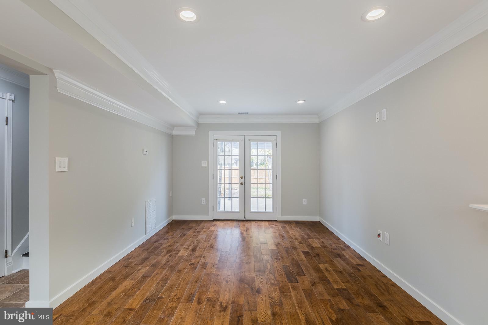 14320 Lindendale Road Woodbridge, VA 22193 - Photo 10 of 39
