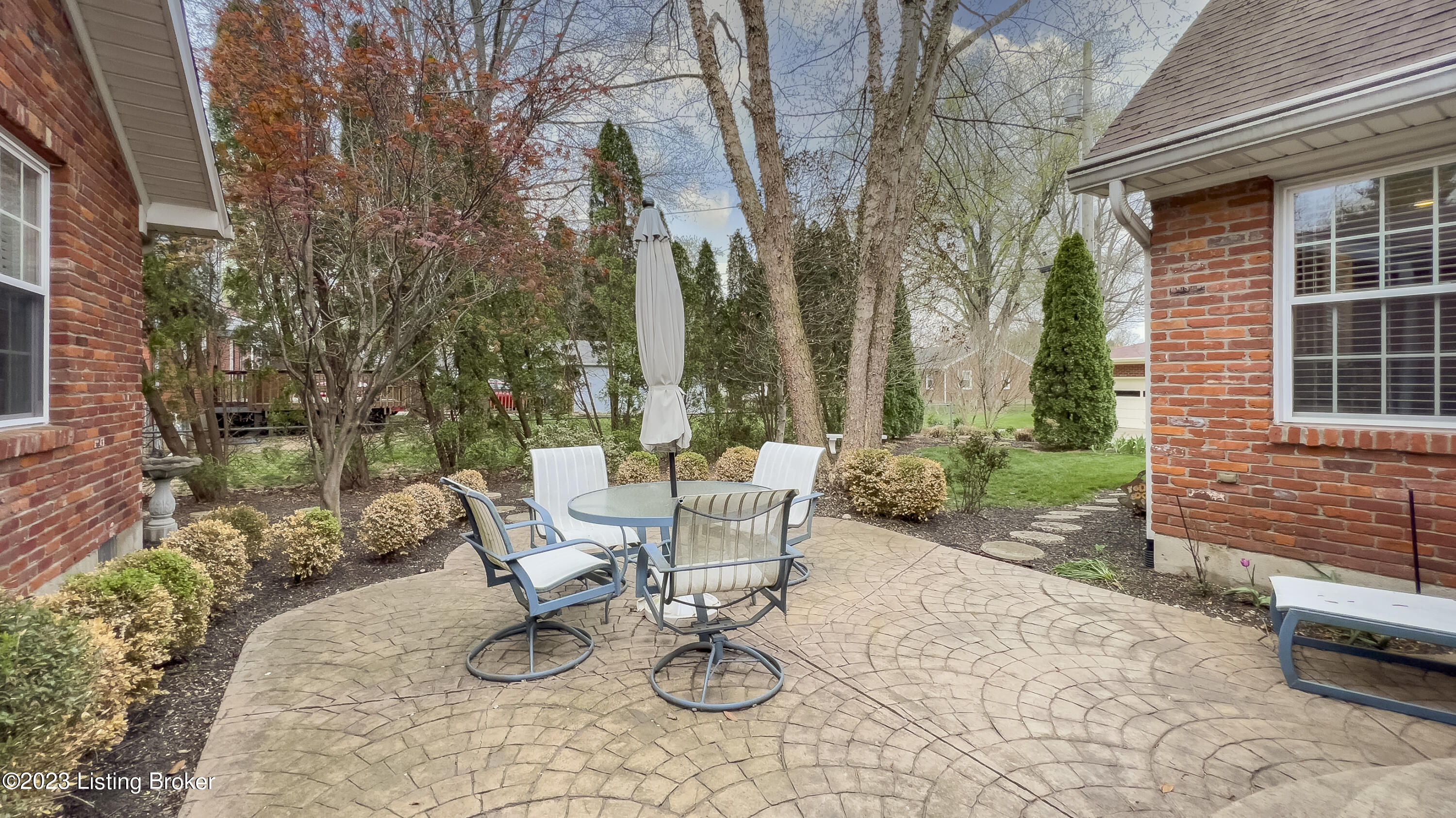 214 Woodcleft Road Louisville, KY 40222 - Photo 56 of 69 214 Woodcleft Road-1060