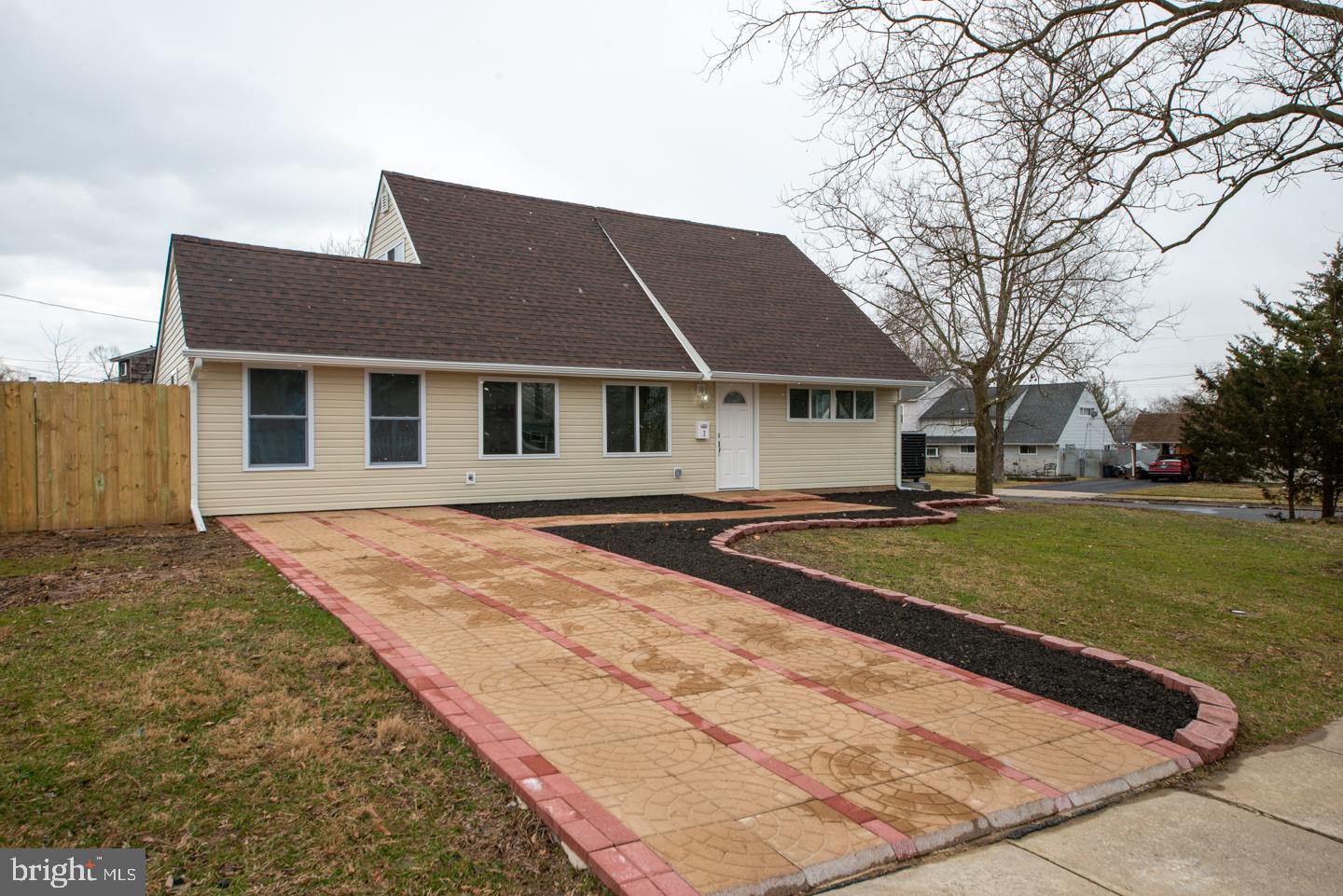 2 Indian Red Road Levittown, PA 19057 - Photo 1 of 52 Gallery Image 1
