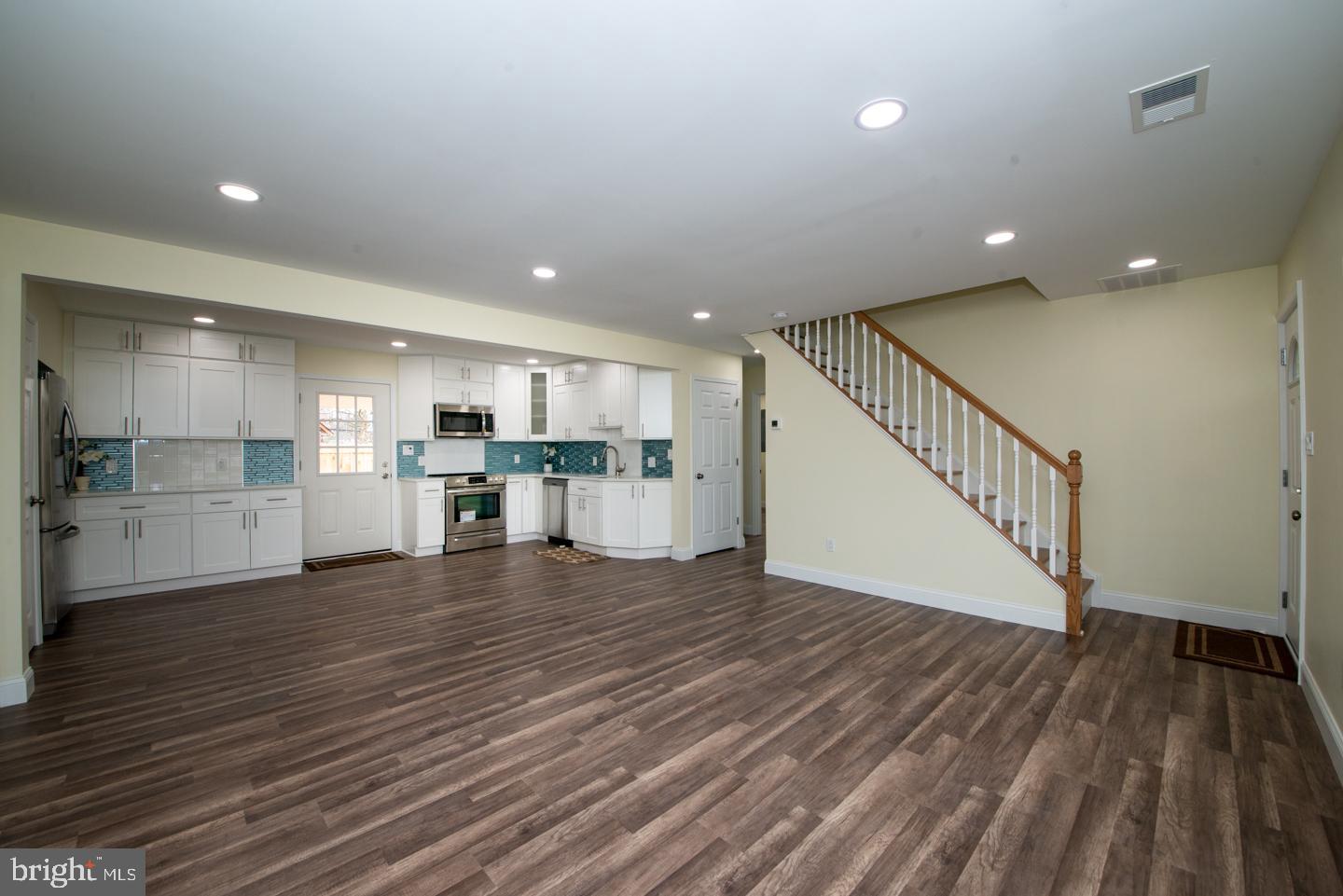 2 Indian Red Road Levittown, PA 19057 - Photo 12 of 52 Gallery Image 12