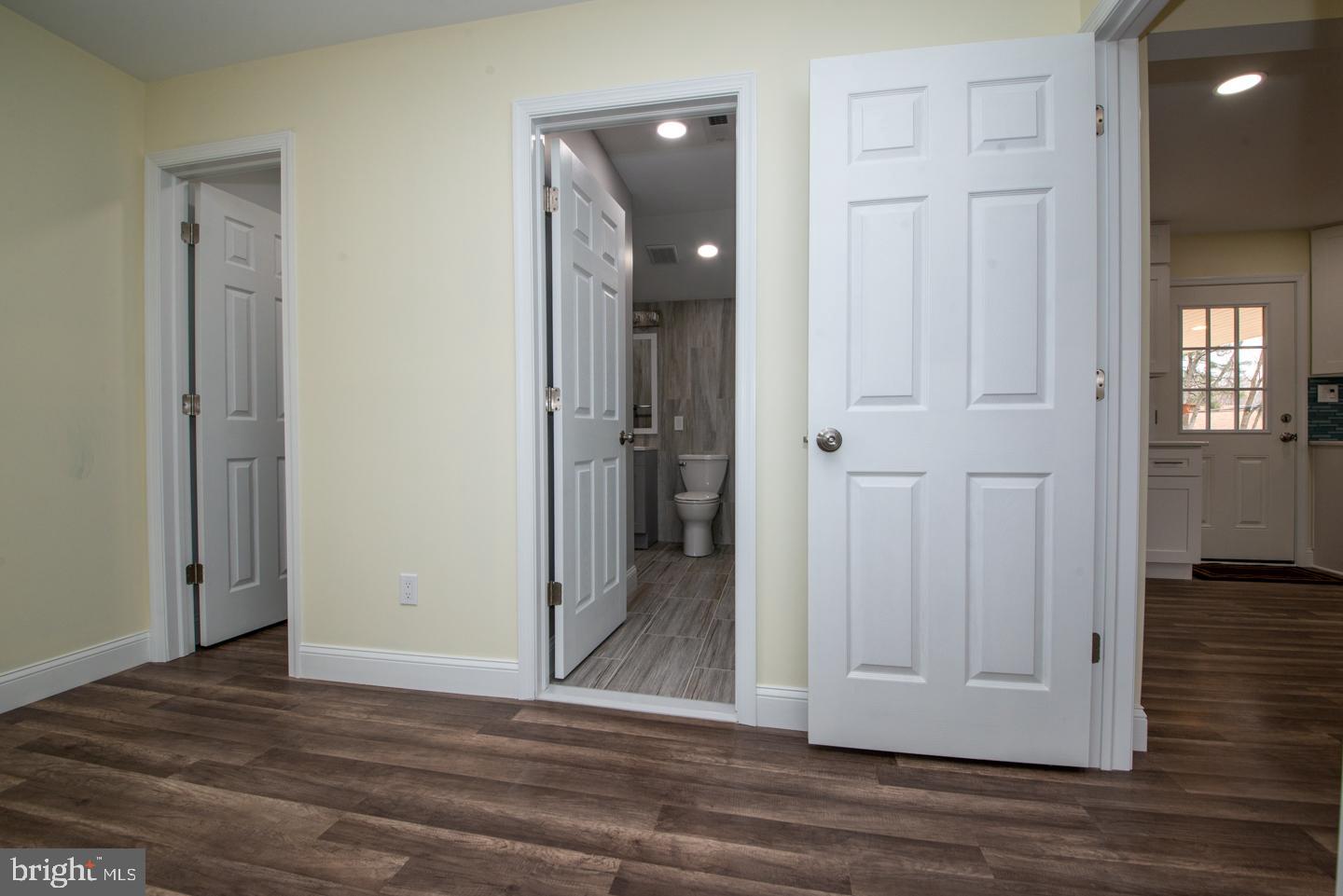 2 Indian Red Road Levittown, PA 19057 - Photo 24 of 52 Gallery Image 24
