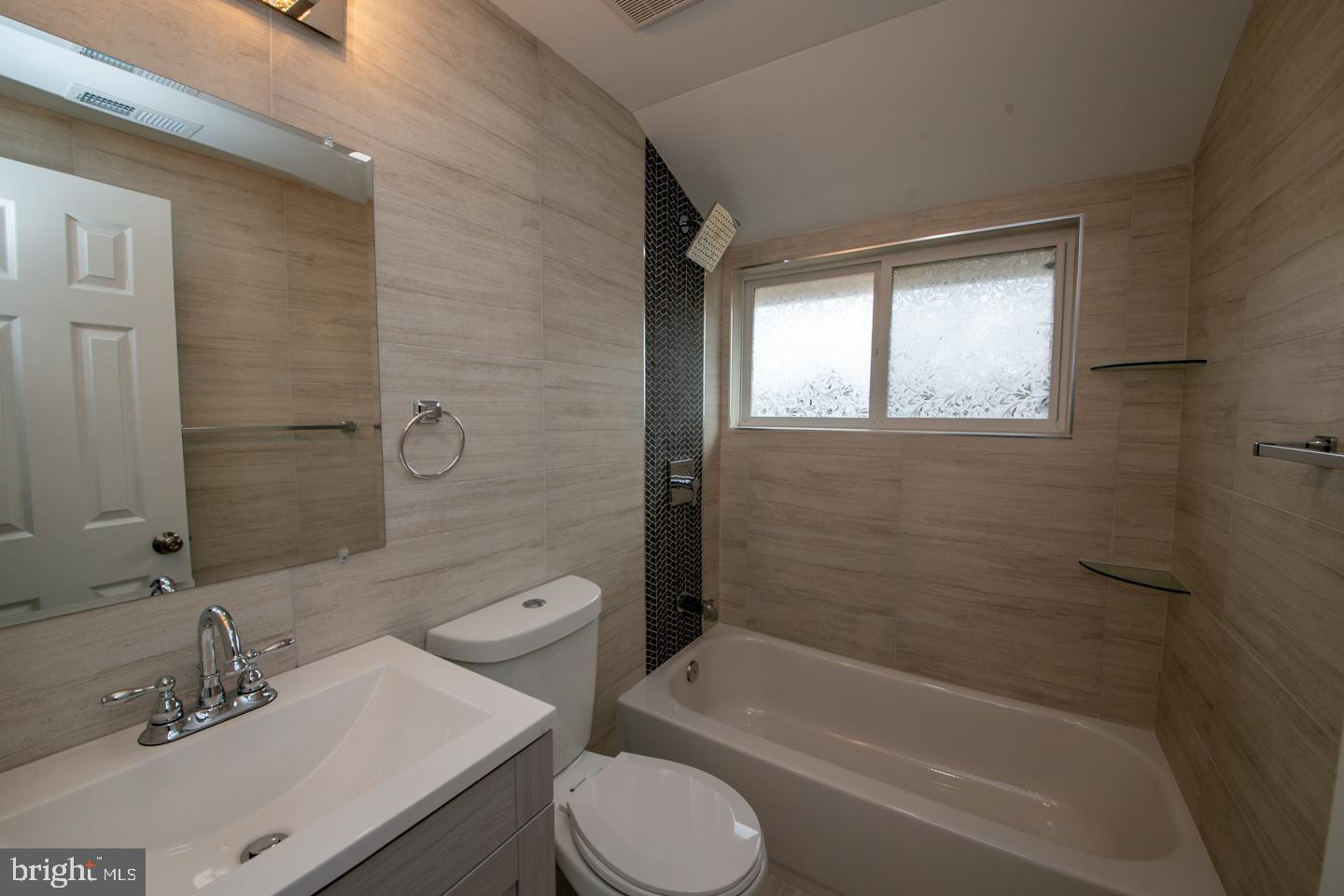 2 Indian Red Road Levittown, PA 19057 - Photo 31 of 52 Gallery Image 31