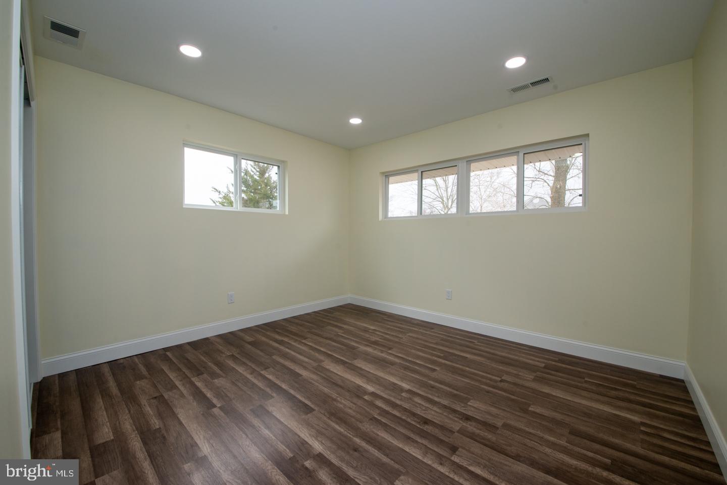 2 Indian Red Road Levittown, PA 19057 - Photo 36 of 52 Gallery Image 36