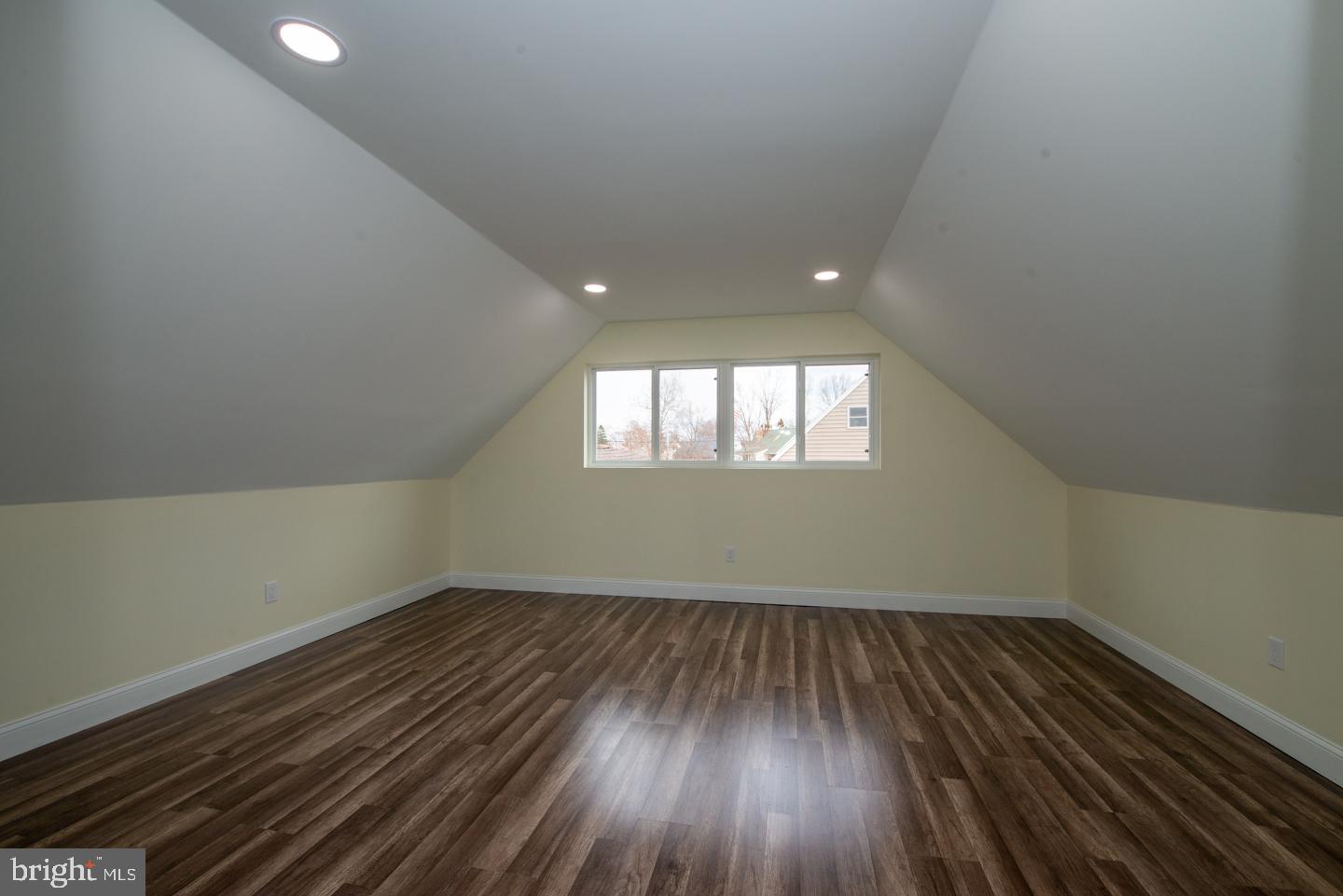 2 Indian Red Road Levittown, PA 19057 - Photo 41 of 52 Gallery Image 41
