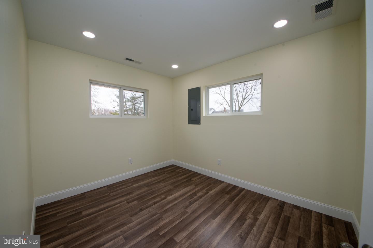 2 Indian Red Road Levittown, PA 19057 - Photo 43 of 52 Gallery Image 43