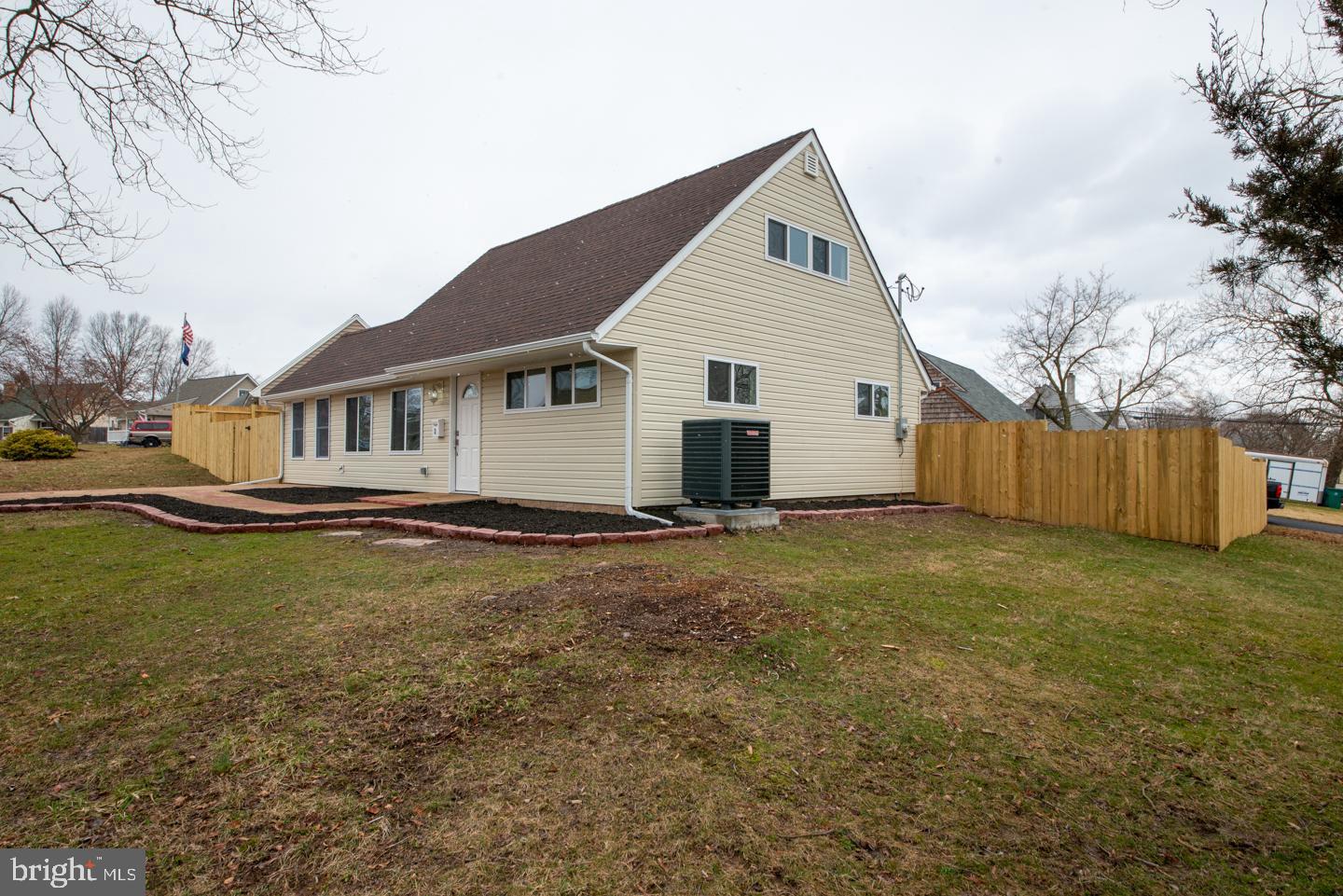 2 Indian Red Road Levittown, PA 19057 - Photo 6 of 52 Gallery Image 6