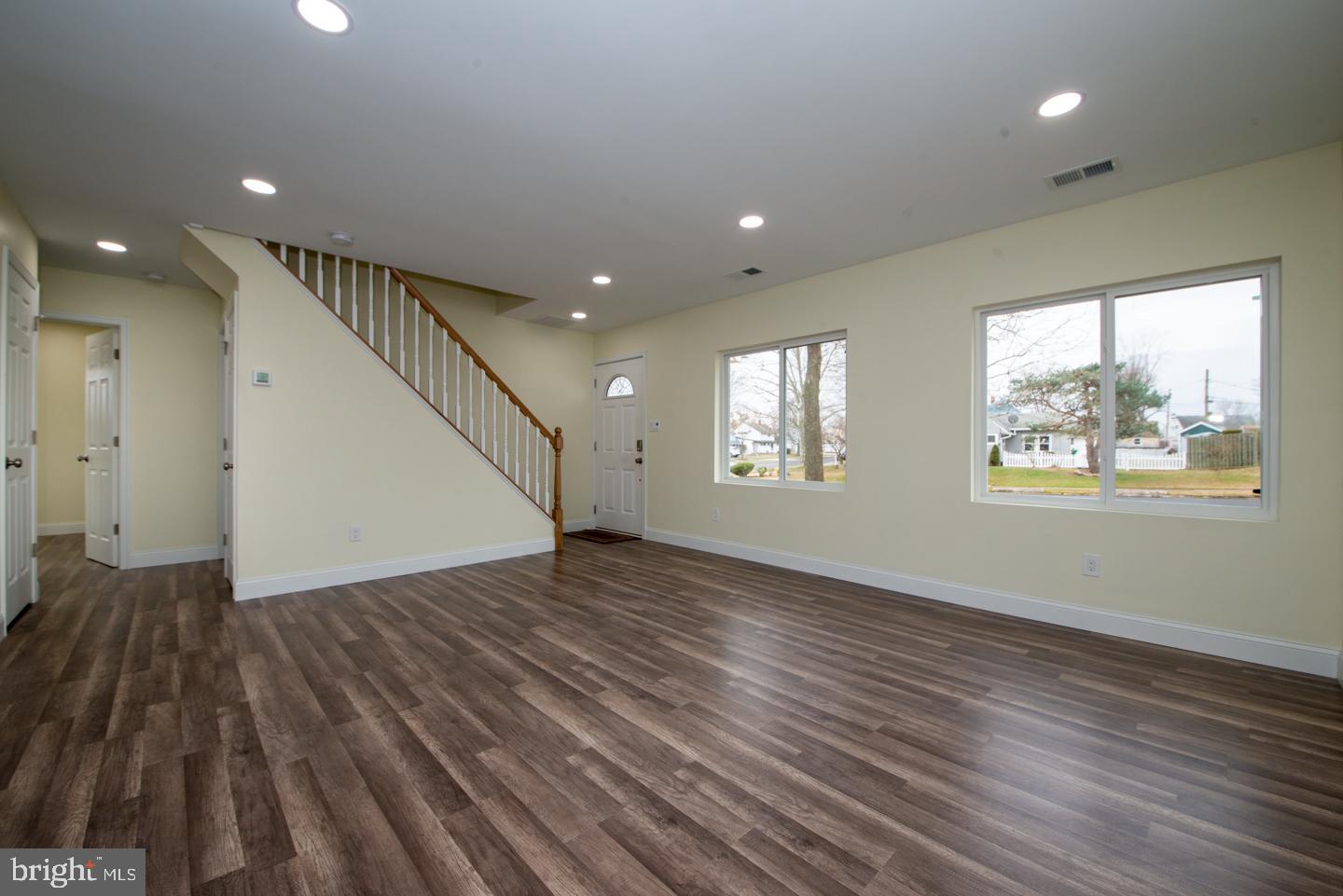 2 Indian Red Road Levittown, PA 19057 - Photo 10 of 52 Gallery Image 10