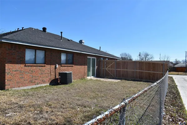 $1,500 | 3901 William Street, Sachse, TX 75048