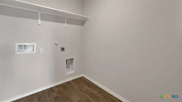 $325,990 | 322 Hodges Street, Maxwell, TX 78656