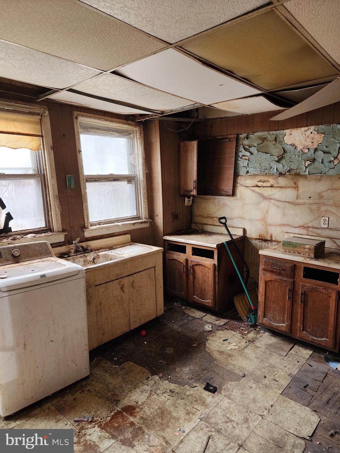 2212 Ruffner Street Philadelphia, PA 19140 - Photo 5 of 9