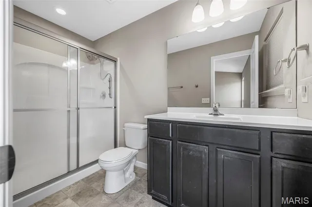 $302,000 | 713 Aragorn Lane, Wright City, MO 63390